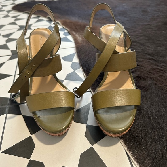 Antonio Melani Lesther Wedges - Picture 2 of 6